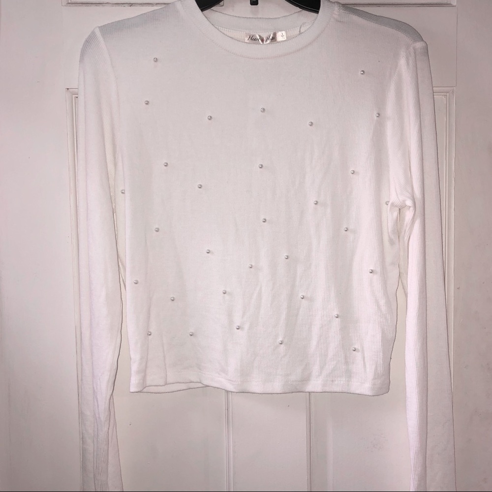 White Pearl Long Sleeve 🤍